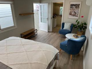 Bryon's secret hideout studio - 2