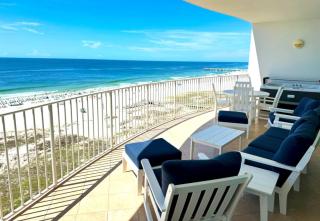 Oceanfront Gem with Hot Tub & Ocean View - Sleeps 11 - Orange Beach - 9