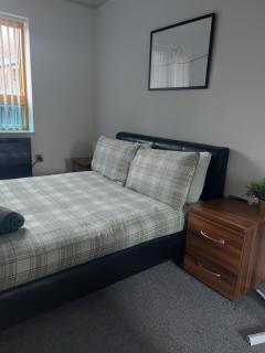 Spacious 2-bedroom apartment near Ponds Forge, Crucible Theatre and Sheffield Universities - Sheffield - 2