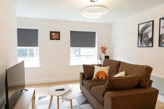 Style Suites - Partington - 0