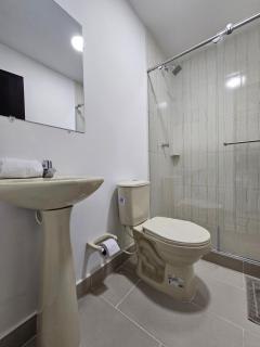 Zavara Hostal - Pueblo Tapao, 321-609-4407 - 2