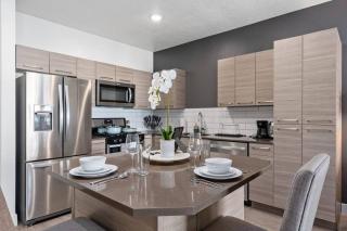 Luxury Apt 6th floor - King Bed Gym Prkg Pool NEW - Salt Lake City - 7