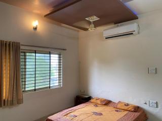 Charming villa in Ujjain - Family retreat - 2