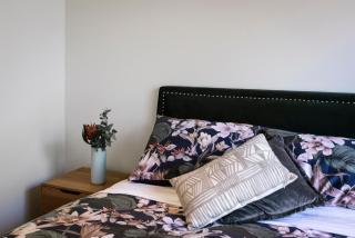 Architectural gem in central Red Hill - Red Hill - 9