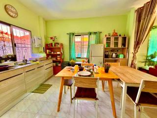 Entire Home with King Bed - Chiang Mai - 4