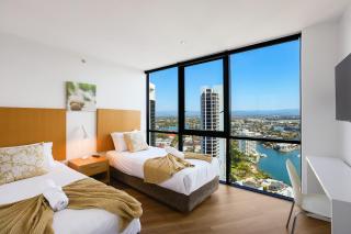 Circle on Cavill 2, 3, 4 & 5 Bedroom SkyHomes & SUB PENTHOUSES by Gold Coast Holidays - Gold Coast - 4