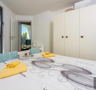 Apartment Crikvenica Trg Duga - 2