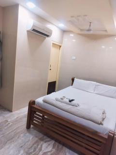 Hotel Mtc Guest House - Chennai - 7