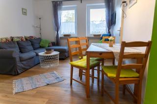 Ferienwohnung mit Balkon und zwei Schlafzimmern - Weißenstadt - 9