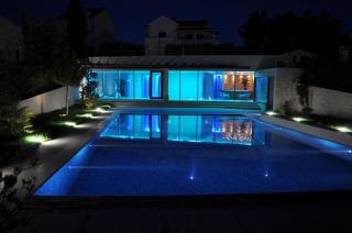 Luxuriöse Ferienwohnung Mit Poolblick - 8