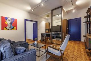 Blue Bird Apartments - 8