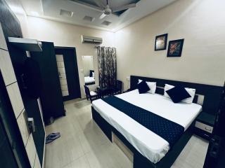 Sunshine Hotel - Bathinda - 6