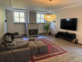 5 Sterne Villa Bahnhoftraum plus NEU zubuchbare Option Super Event, 333 qm, 1200qm Garten, virtueller Rundgang, Dachterrasse, Whirlpoolbadewanne - Braunfels - 3