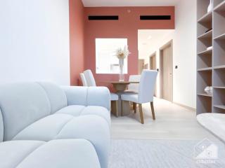 Chic 1-BR Apt & Balcony in Binghatti Heights - Dubai - 6