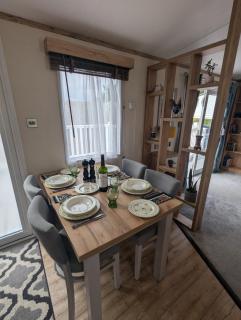 SPACIOUS COMFORTABLE HOLIDAY HOME WITH UNIQUE LAYOUT ON 5 Star SHOREFIELD HOLIDAY PARK - Milford on Sea - 7
