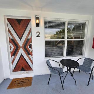 Equipped House W Pool & Patios, Near the Beaches, Prime Location- Ideal for Small Families, Coastal Haven - Fort Lauderdale - 7