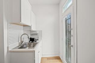 Unit # 1 - Right Next to Howard University - Washington - 1