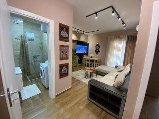 Lakeside retreat - Pogradec - 8