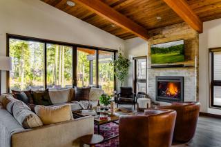 5 King Beds! Golf Course View on Huge Shaded Deck - Cle Elum - 4