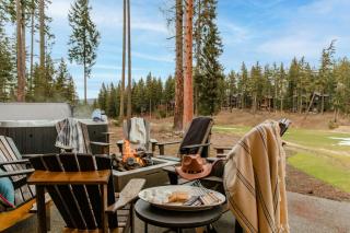 5 King Beds! Golf Course View on Huge Shaded Deck - Cle Elum - 3