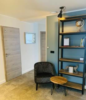 BESOTEL Mettmann-schicke FeWo oder Apartments nähe Golfplatz Gruiten und Neandertal mit Glasfaser WLAN und Parkplatz-viele Schlafzimmer mit Bad en suite - Mettmann - 5