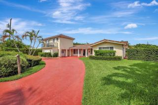 Stylish 2br 3ba with Heated Pool plus Beach Walkable - Fort Lauderdale - 9
