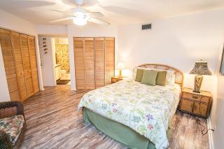 Unwind at St Augustine's Beachfront Oasis - 7