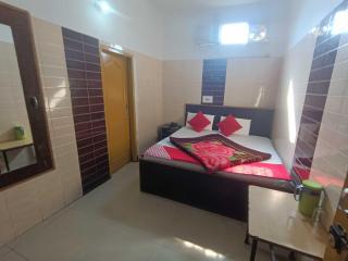 Hotel O Ajay - Jammu - 1