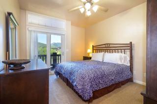 Lakeside Escape 1 BR with Resort Amenities - 7