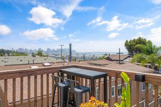 Spacious Mission Hills Home With City Views - San Diego - 8