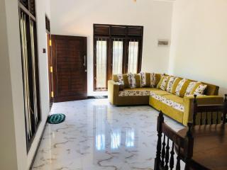 Wijesingha Holiday Home - 1
