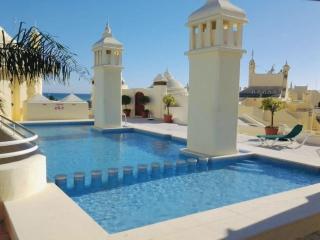 Unique apartment with rooftop pool & amazing views - Benalmádena - 0