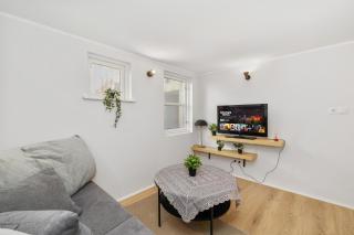 Bright Chic Getaway in the Heart of the City - Reykjavik - 8