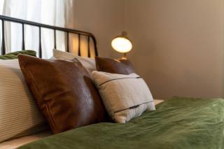 Southern Charmer Close to Broadway Sleeps 8 - Nashville - 6
