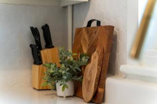 Southern Charmer Close to Broadway Sleeps 8 - Nashville - 2