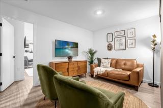 3 Bedrooms 3 Baths The Hub At Westside 3248Tt - 2