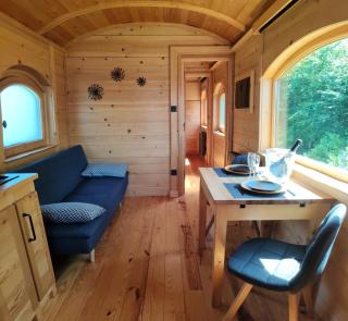 Gîte insolite en Champagne - Roulotte des Cahouriaux - 4