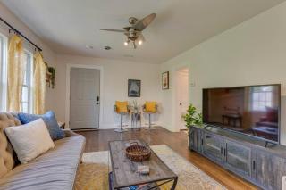 Bohemian Retreat Sleeps 6, two miles from Broadway! - Nashville - 6