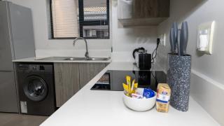 Chic 1 Bed Apartment High Speed Wifi - Johannesburg - 5