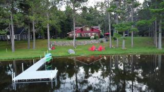 Redwood Retreat by the Lake - Oscoda - 6