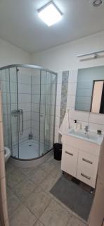 Alex House - 3