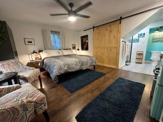 The Pines Inn and Cottages - Grass Valley - 4