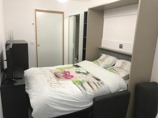 6 Next To Paris - Montreuil - 7