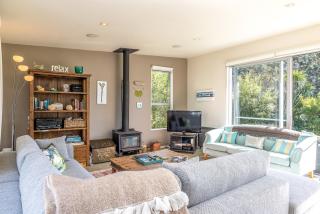 Bonnie Doon - Waiheke Island - Putaki Bay - 8