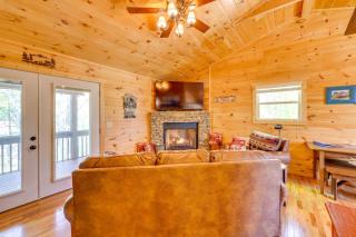 Blue Ridge Mountain Cabin Rental with Fire Pit! - Murphy - 7