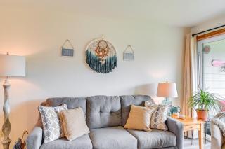 Ocean Shores Condo with Balcony Less Than 1 Mi to Beach! - Ocean Shores - 5