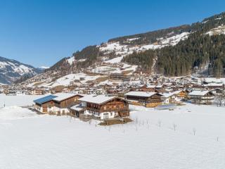 Blick zum Mayrhofen - 8