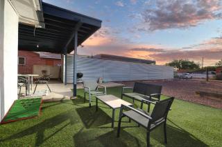 UofA Retro Gem 2BR 1BA w Free Parking Lg Pvt Yard - Tucson - 6