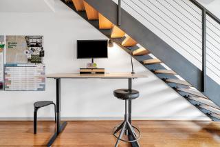 Berlin Muse - Stylish Comfort Meets Urban Zest - Sydney - 6
