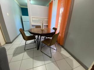 Finest Accommodation Renfrew Place Apt # 41 4--12 Renfrew Rd New Kgn - New Kingston - 8
